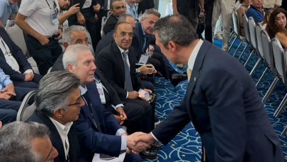 Aziz Yıldırım locasına kavuştu!