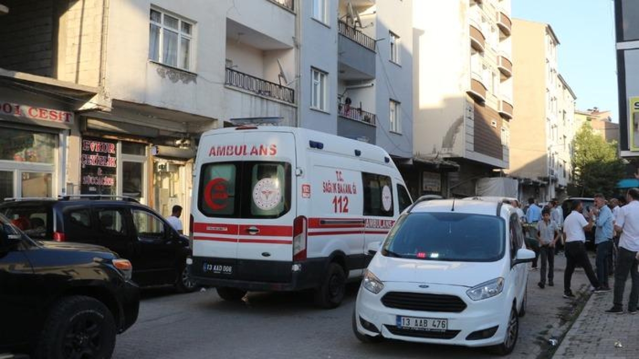 Bitlis'te yalnız yaşayan kişi evinde ölü bulundu