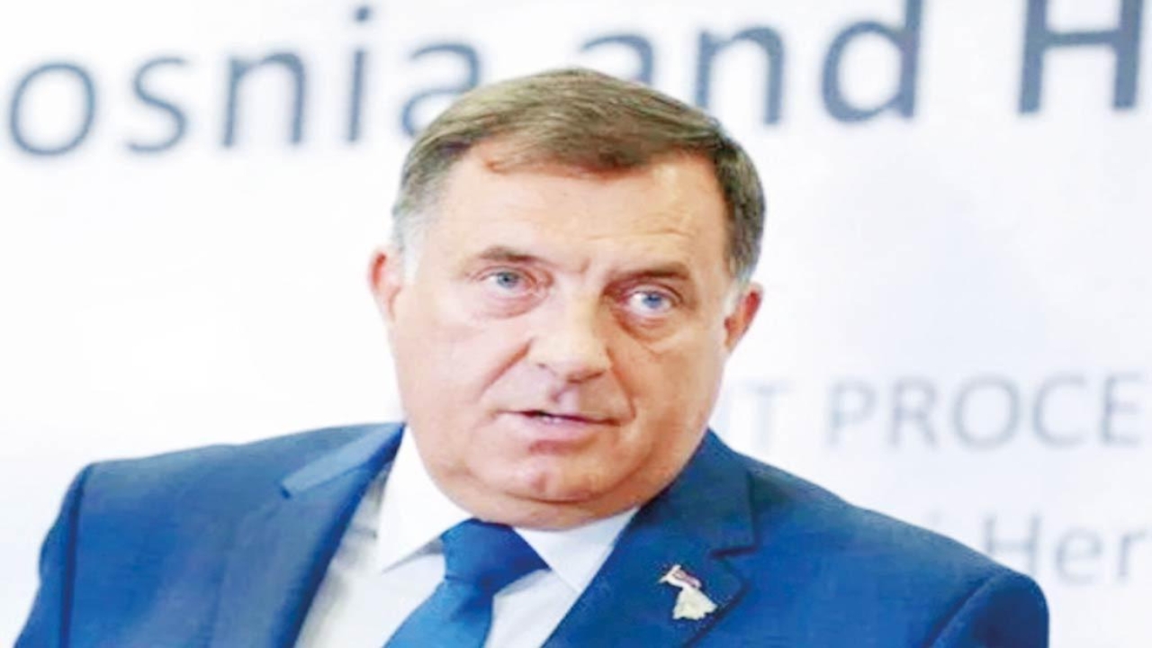 Bosna Hersek’te gerilim, Dodik görevden alındı