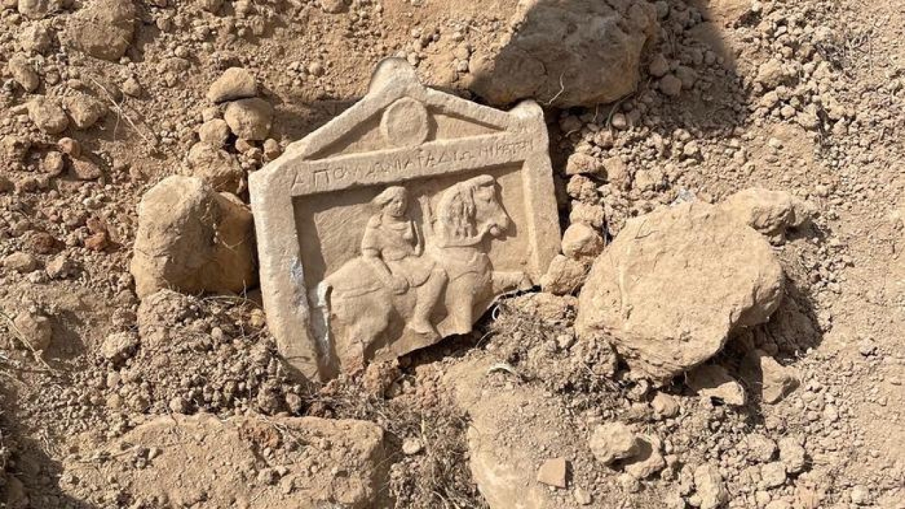 Denizli'de bulundu! Üzerinde 'Apollon'un Oğlu Asker' yazıyor