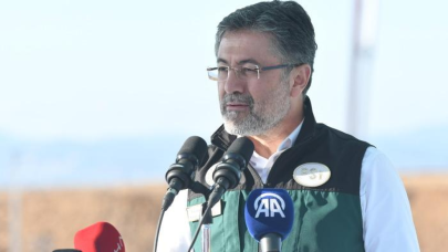 DSİ iddialarına Bakan Yumaklı'dan yanıt! "Belediyeler algı değil, su yönetimi yapmalı"