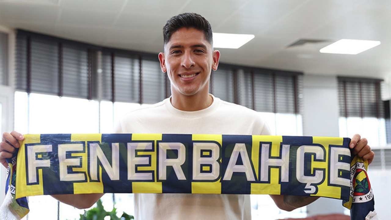 Fenerbahçe, Edson Alvarez transferini resmen açıkladı