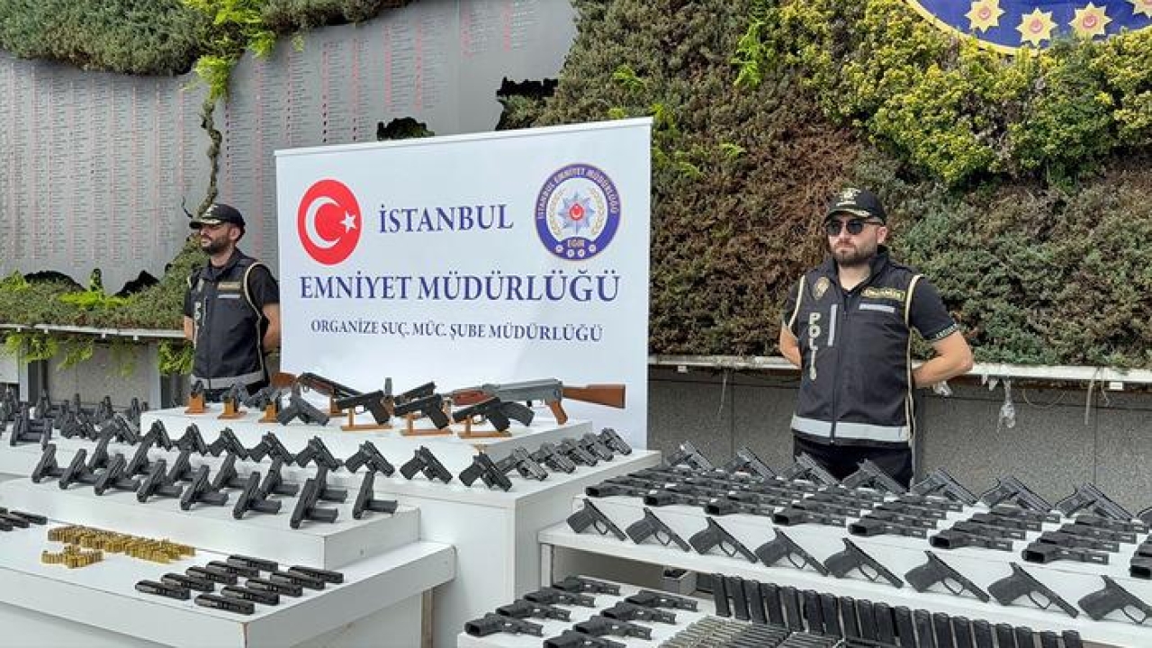 İstanbul’da 'motosikletli' suç örgütlerine operasyon: 24 gözaltı