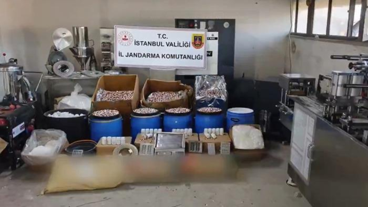 İstanbul'da uyuşturucu operasyonu! Tam 847 bin 600 adet ele geçirildi