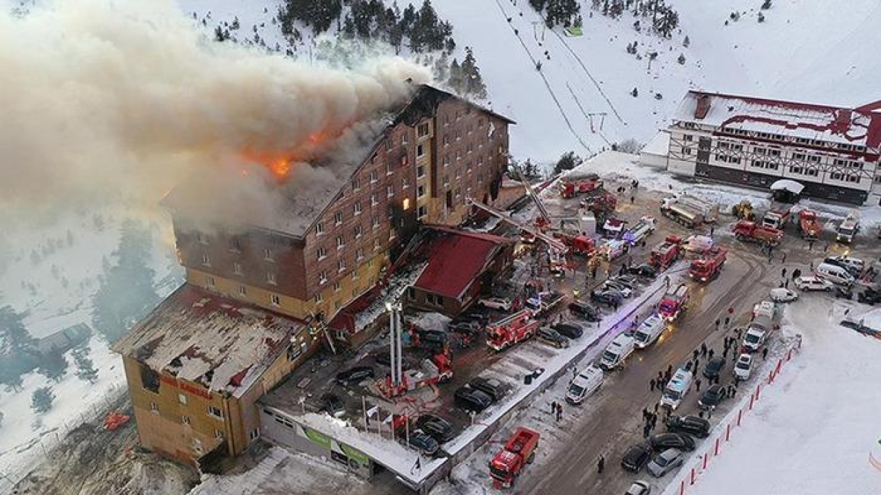 Kartalkaya otel yangını soruşturmasında yeni gelişme! Tarih ve plaka vermişti... GPS kaydı gerçeği ortaya çıkardı: İtfaiye raporu tesise gidilmeden mi hazırlandı?