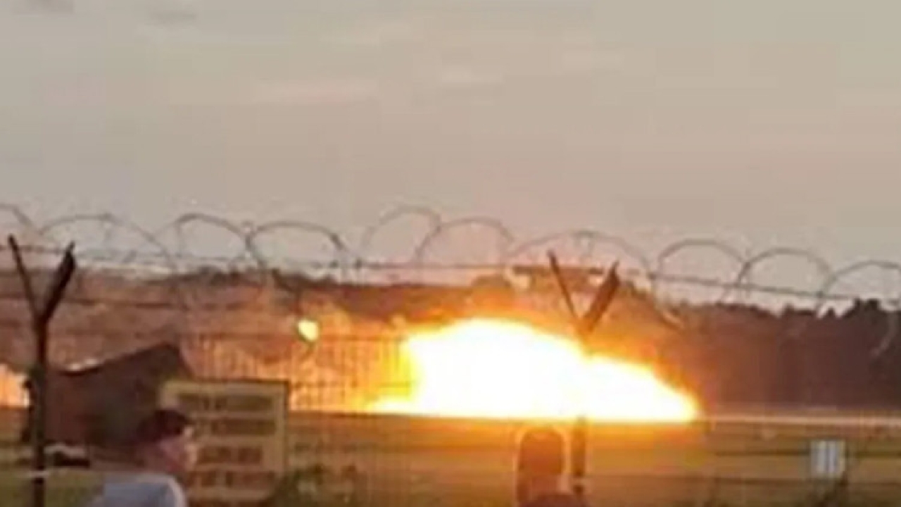 Polonya'da F-16 savaş uçağı düştü