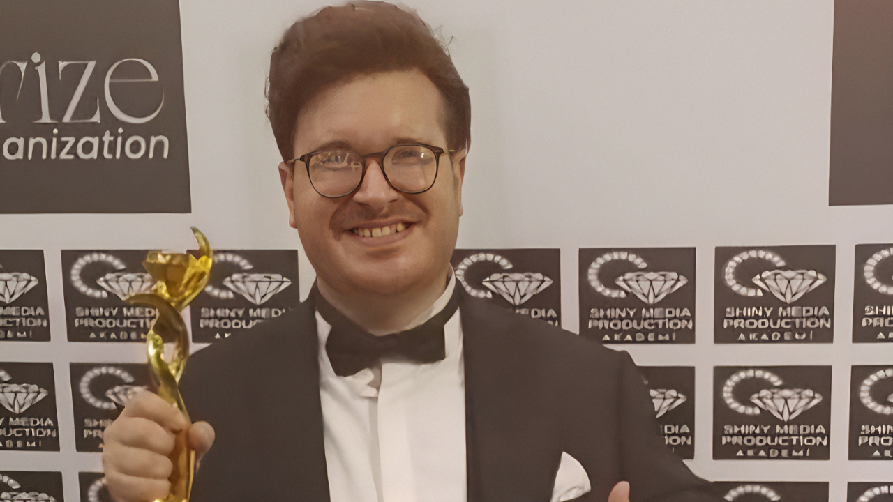 ULUSLARARASI EN BAŞARILI TÜRK OPERA SANATÇISI TENOR SEDAT CAN ÖZTOPRAK