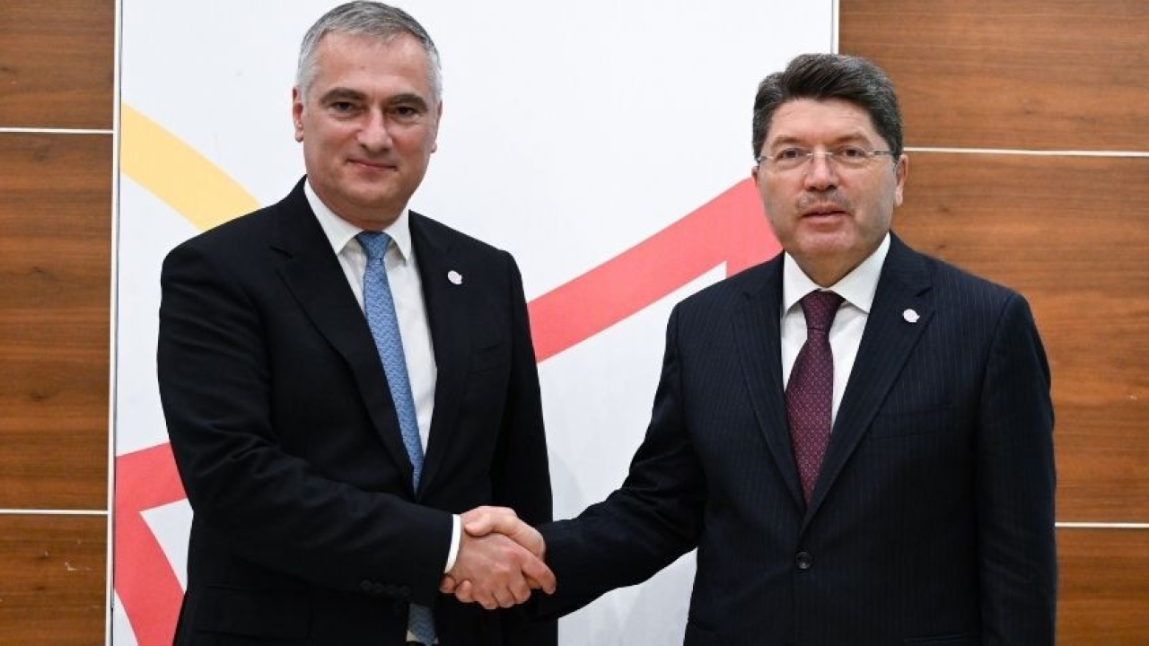 Bakan Tunç'tan Malta'da peş peşe görüşmeler