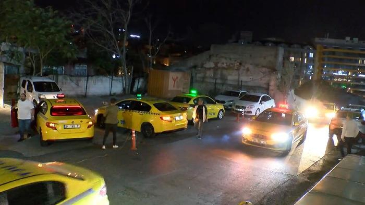 Beyoğlu'nda dehşet saçan anlar! Taksici silahlı saldırıya uğradı, müşterisi tarafından gasp edildi: Hayatını kaybetti!