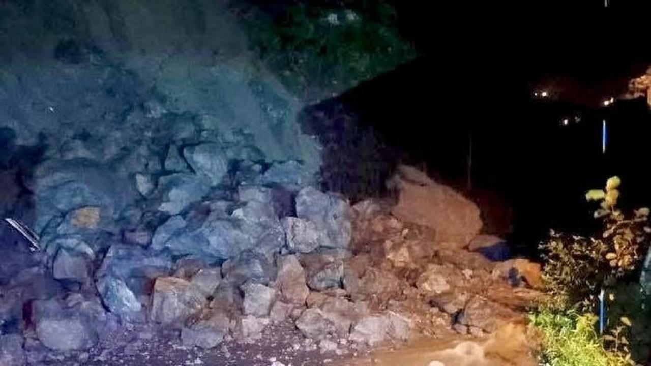 Giresun’da sağanak yağış hayatı olumsuz etkiledi