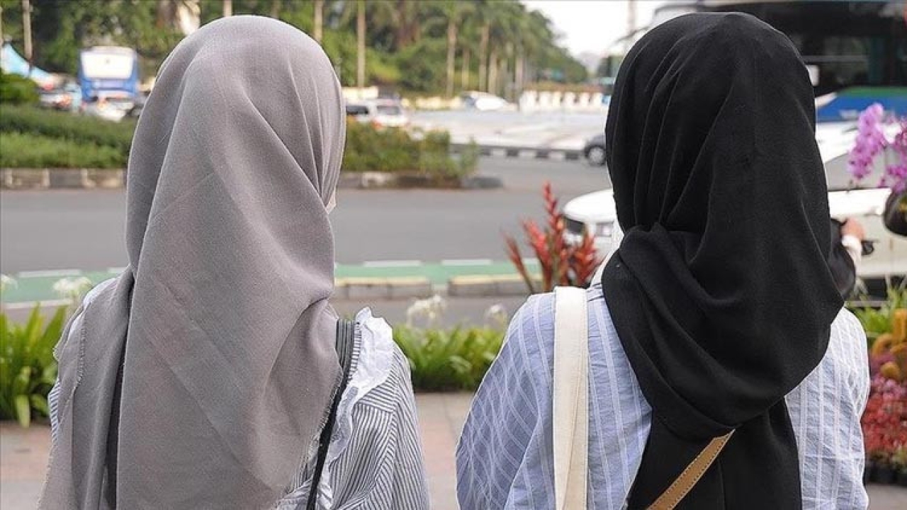 KKTC'de 'lisede başörtüsü' kararı AYM'den döndü