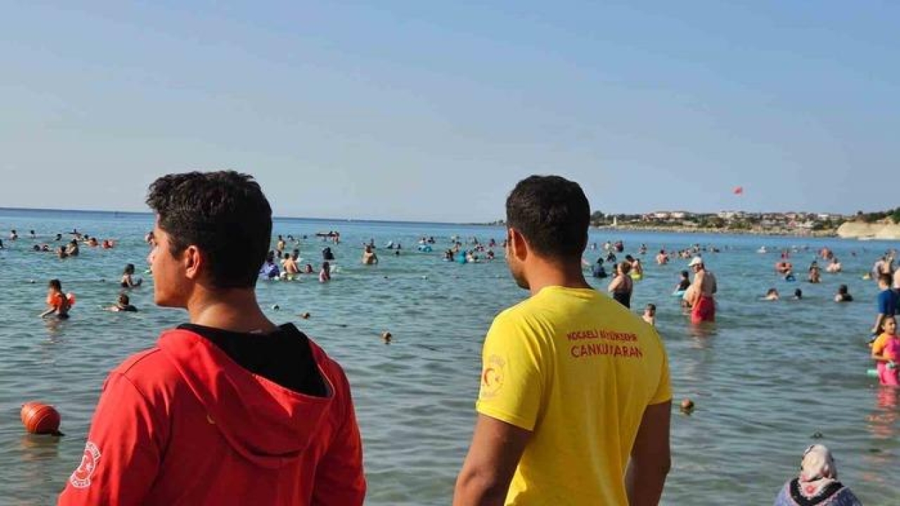 Kocaeli sahillerinde bin 825 hayat kurtaran müdahale