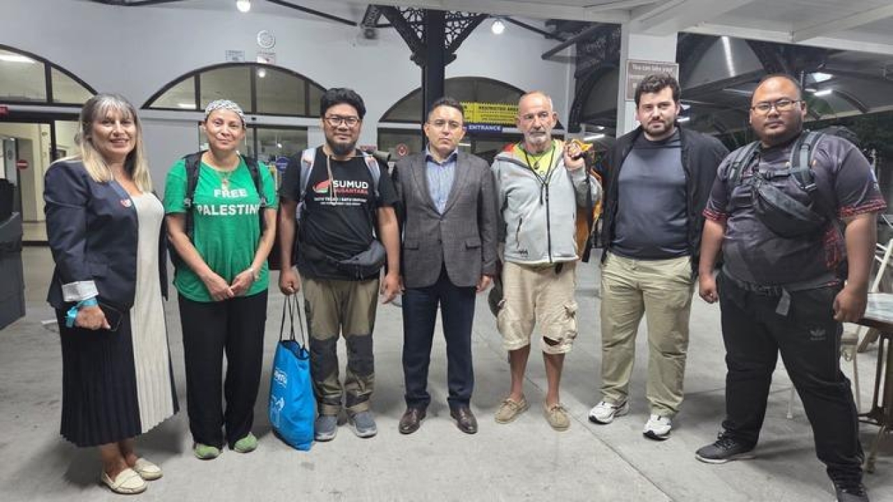 Sumud Filosu'ndan olumsuz hava şartları nedeniyle 4 aktivist tahliye edildi