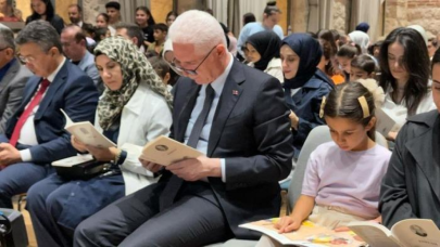İstanbul Valiliği’nce "Ben Okuyorum, İstanbul Okuyor, Ailemle Okuyoruz" etkinliği düzenlendi