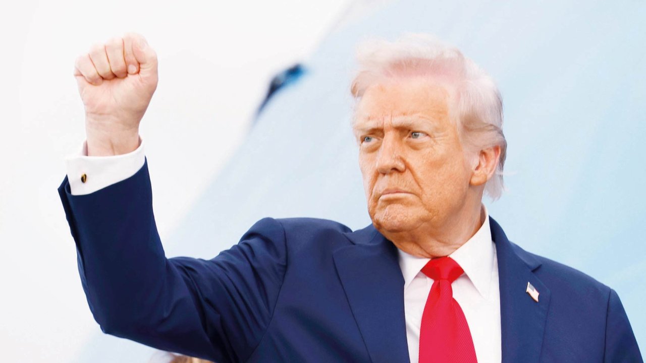 1 dolarda Trump damgası