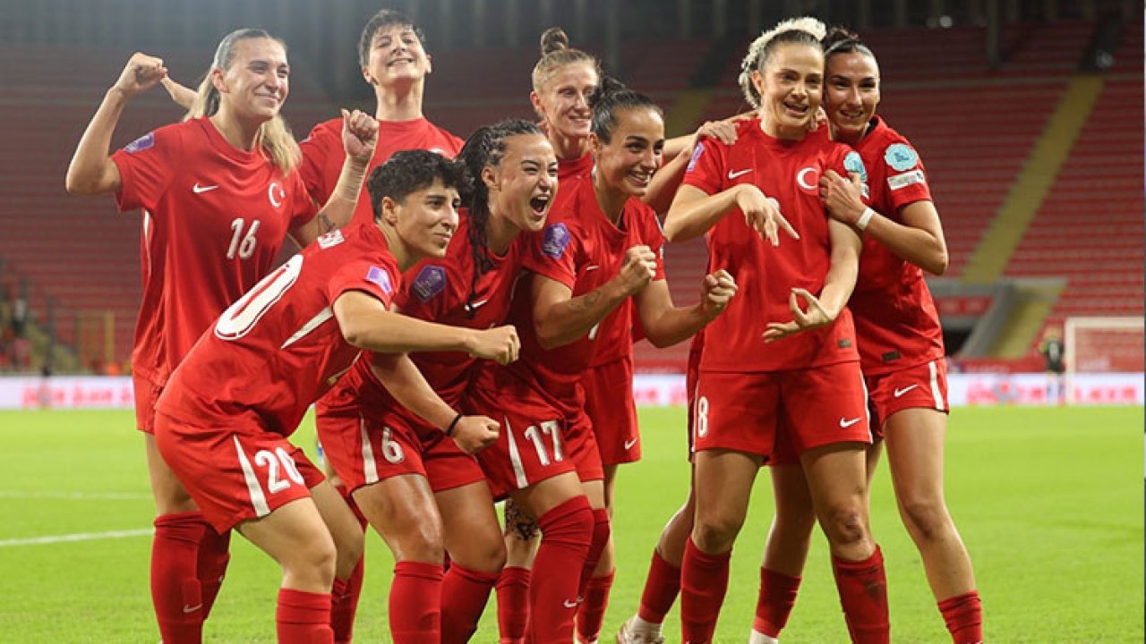 A Milli Kadın Futbol Takımı, Kosova'yı 3 golle geçti!