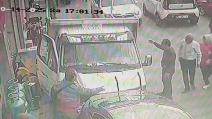Epilepsi nöbeti geçiren sürücünün kaza anı kamerada