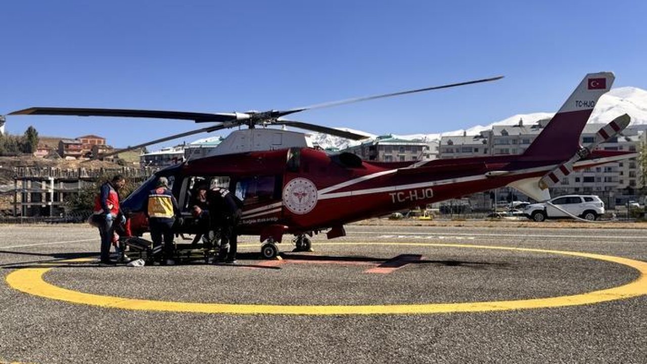 Hamile kadın ile kalp krizi geçiren hasta ambulans helikopterle hastaneye yetiştirildi