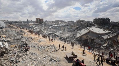 İlk yardım tırları Gazze'ye giriyor