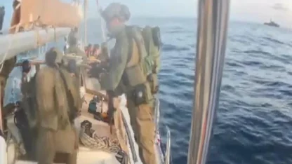 İsrail askerlerinden Küresel Sumud Filosu'na baskın! Alıkonulan Türklerin isimleri belli oldu