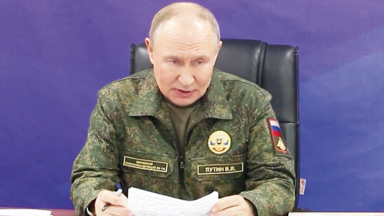 Kremlin’de yumuşama sinyali yok... Putin’den Trump’a kamuflajlı yanıt