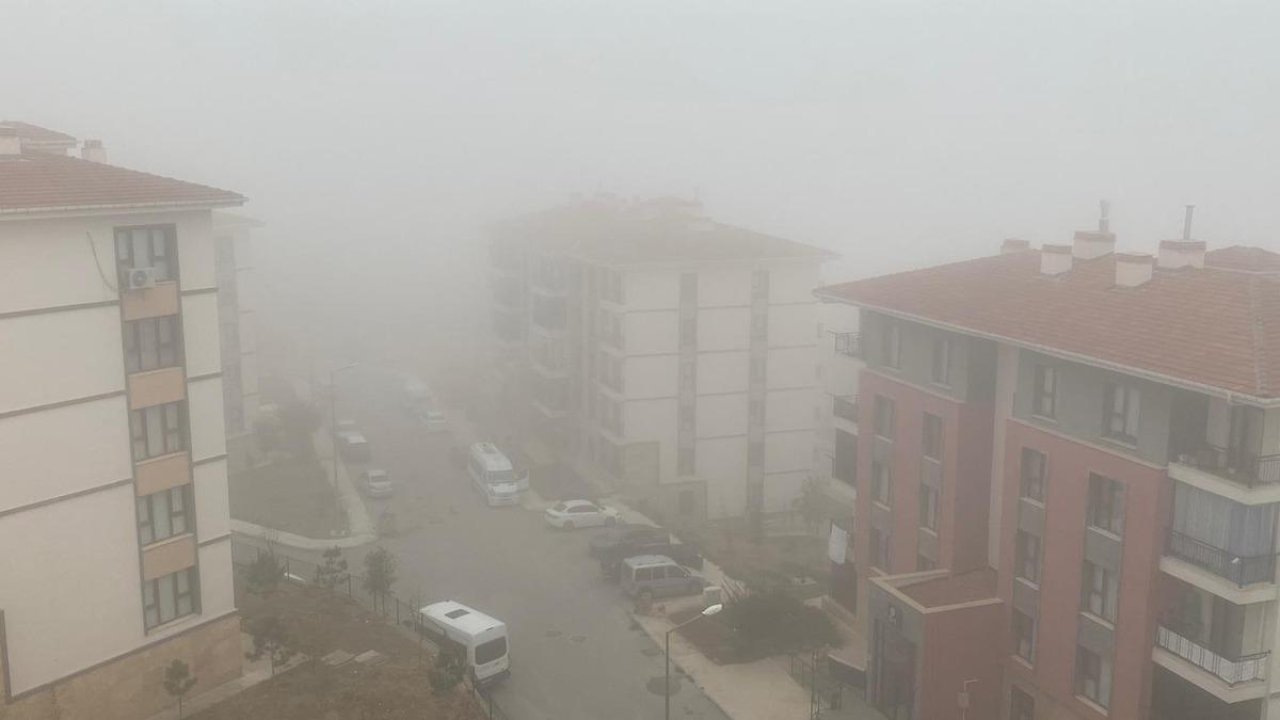 Elazığ’ın yüksek kesimlerde sis etkili oldu