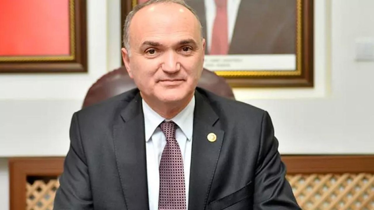 Faruk Özlü&#039;den Tanju Özcan&#039;a videolu gönderme: &quot;Kumda oynasın&quot;