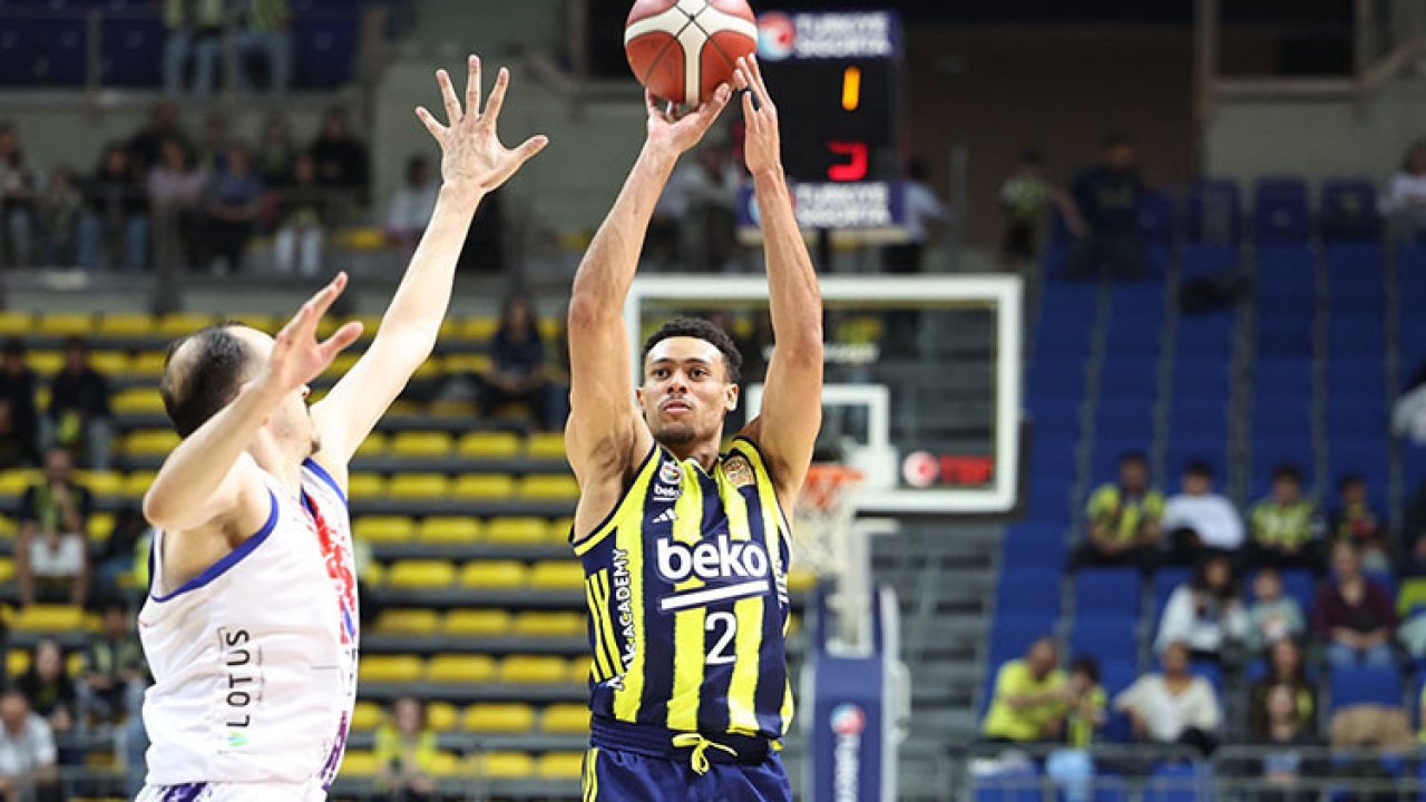 Fenerbahçe Beko, yarın Hapoel IBI&#039;yi Almanya&#039;da konuk edecek