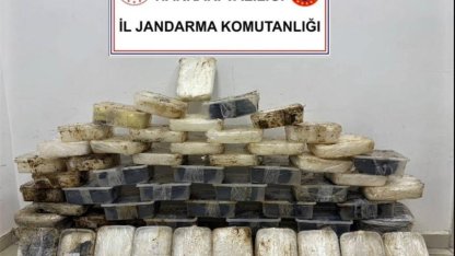 Hakkari'de 81 kilo 133 gram metamfetamin ele geçirildi