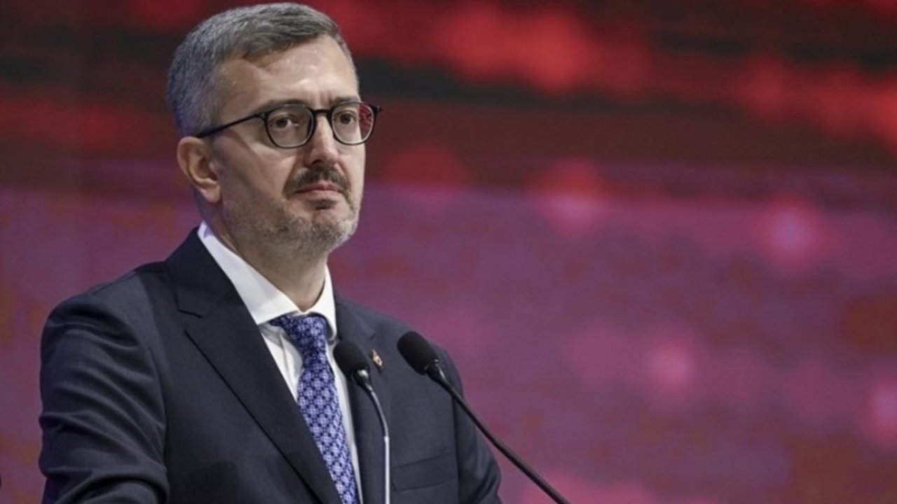 İletişim Başkanı Burhanettin Duran&#039;dan 3 Kasım 2022 mesajı