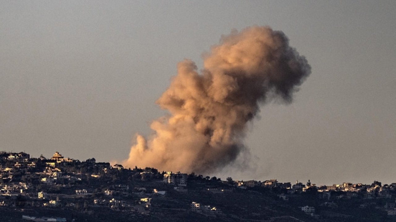 İsrail&#039;den Lübnan&#039;ın güneyine peş peşe hava saldırıları