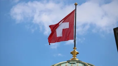 İsviçre'de mahkeme Cumhurbaşkanı Erdoğan'ı hedef gösteren pankartı açanların cezasını onadı