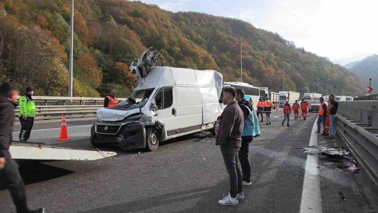 TEM’in Bolu geçişinde zincirleme kaza: 1 yaralı