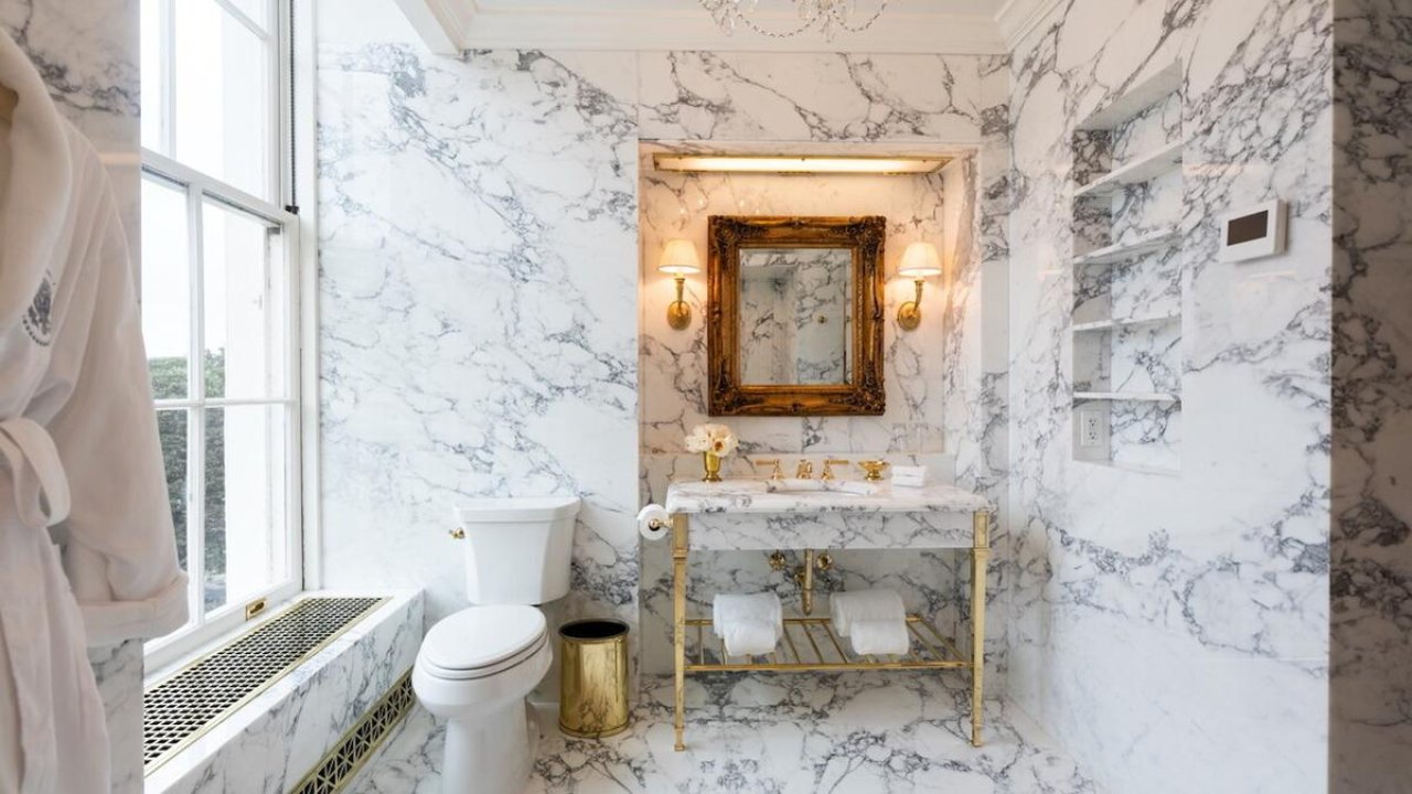 Trump&#039;tan şaşırtan paylaşım: &quot;Beyaz Saray&#039;ın banyosunu yeniledim&quot;