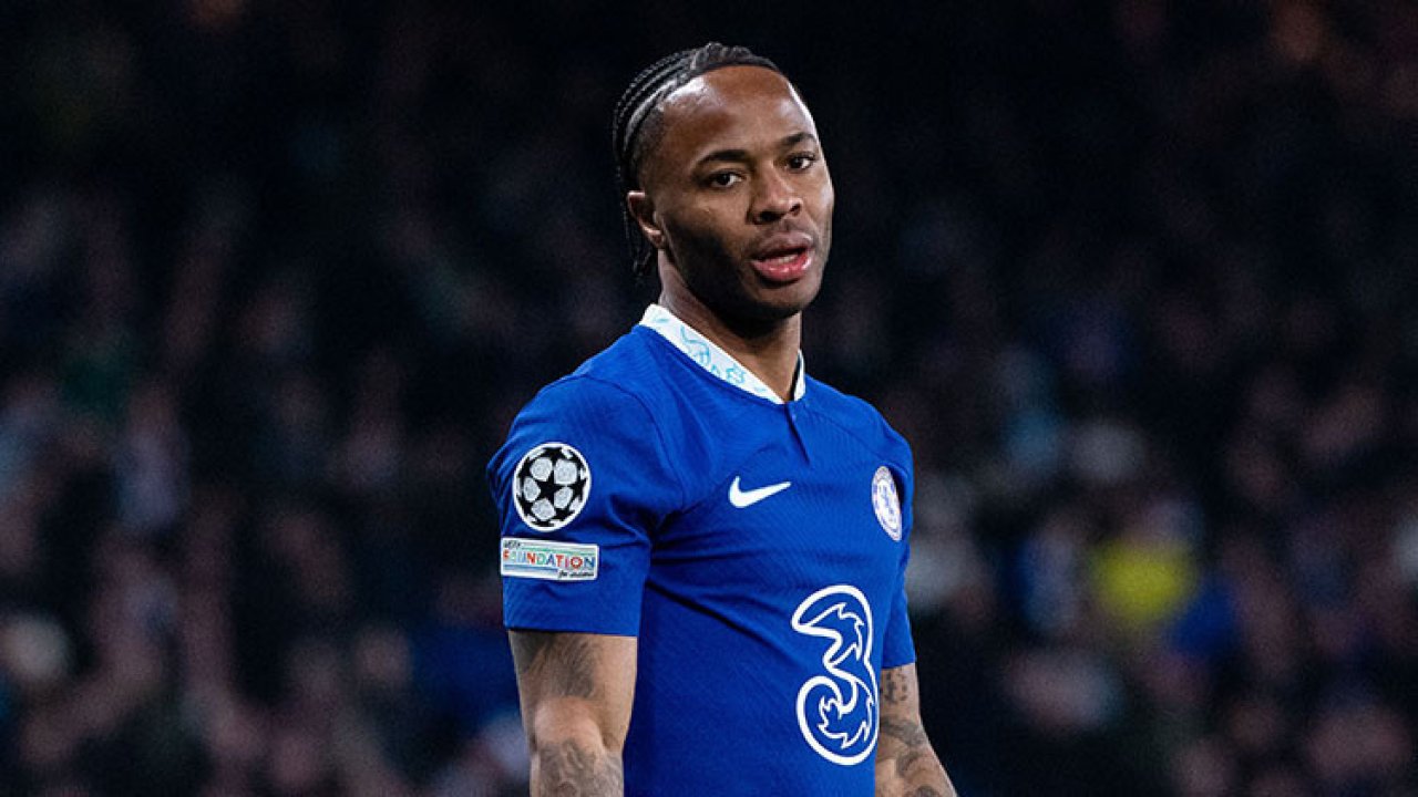 Ünlü futbolcu Sterling&#039;in evine hırsız girdi!