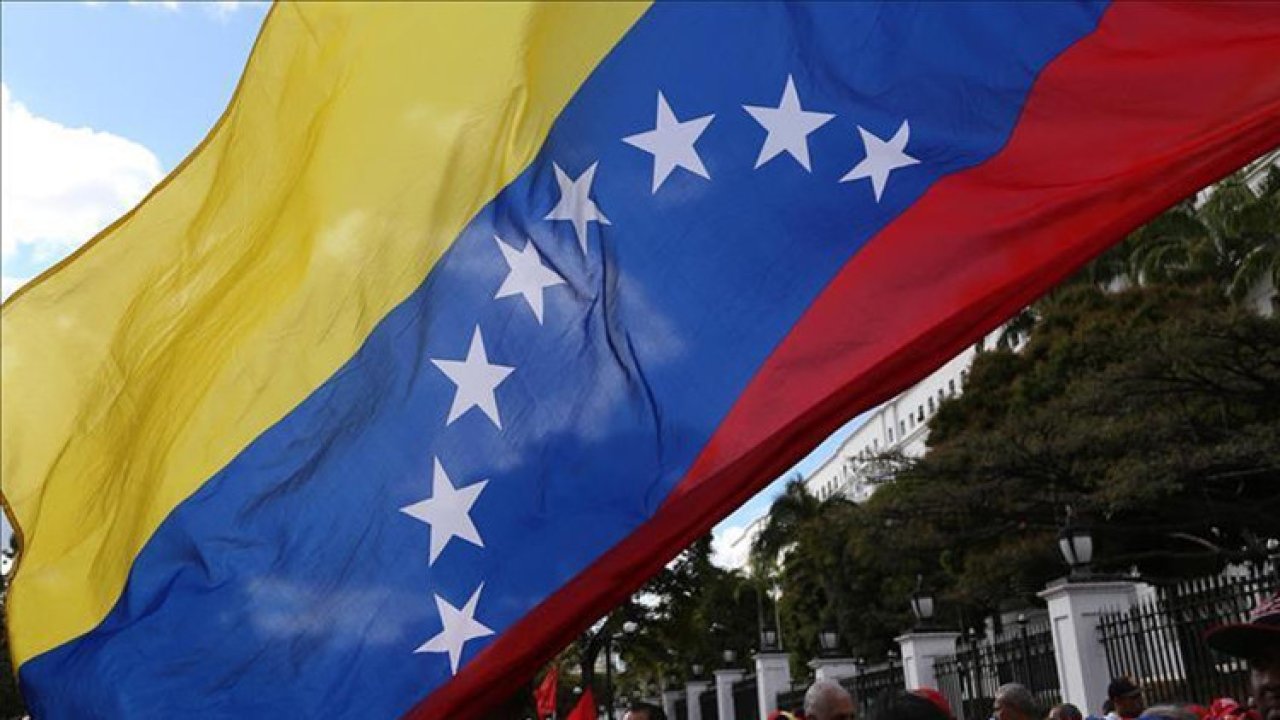 Venezuela&#039;dan ABD&#039;ye &#039;hava sahası&#039; yanıtı