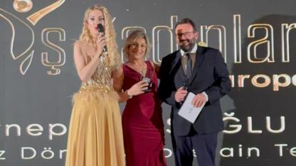 ZEYNEP KELEŞOĞLU ÖDÜLÜNÜ KADINLAR İÇİN KALDIRDI