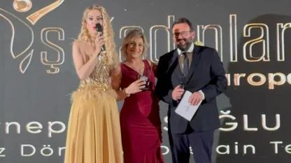 ZEYNEP KELEŞOĞLU ÖDÜLÜNÜ KADINLAR İÇİN KALDIRDI