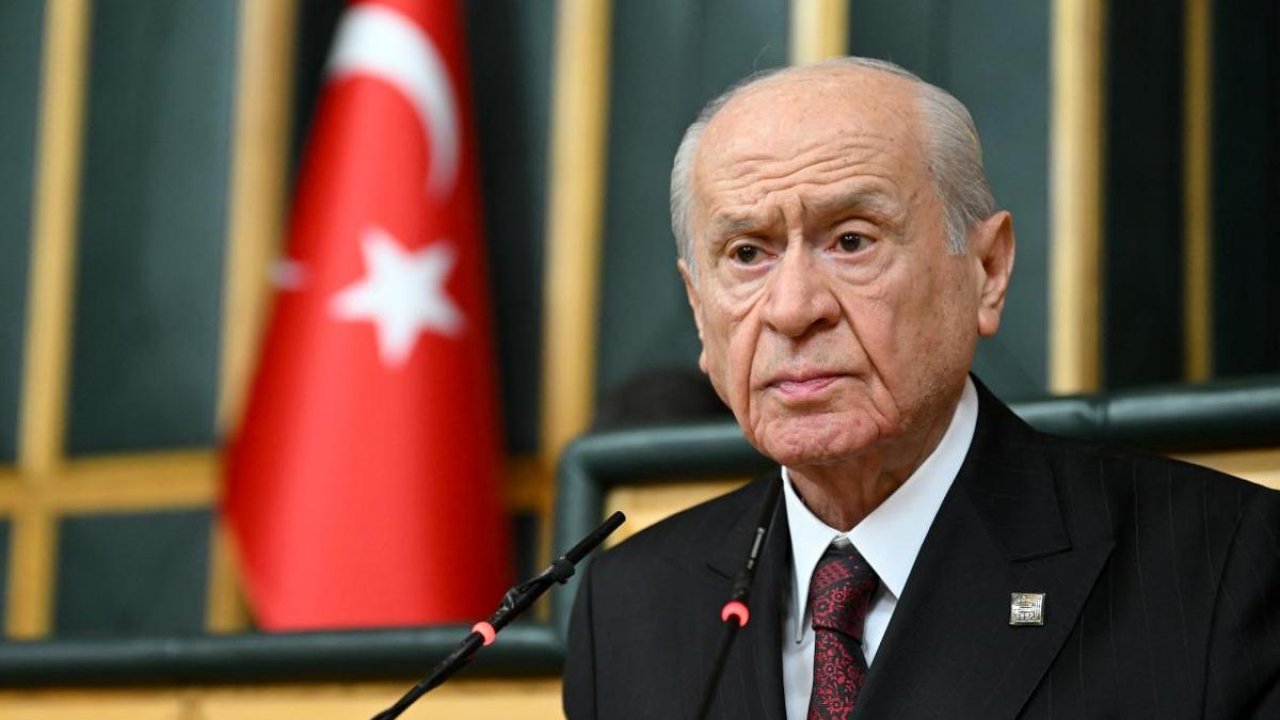 Bahçeli&#039;den gündem yaratacak yeni çıkış: &quot;Silahlı eylemde bulunmamış kim varsa gelip ailesiyle kucaklaşmalı&quot;