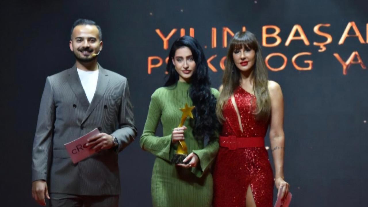 DAMLA ÖZ ALTIN KALİTE ÖDÜLLERİ'NDE