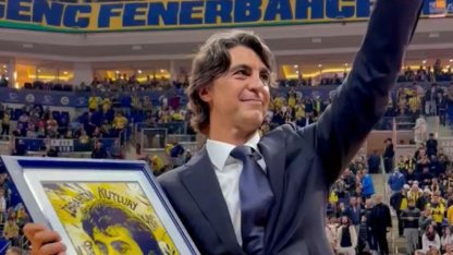 Fenerbahçe, eski basketbolcusu İbrahim Kutluay'ı onurlandırdı!