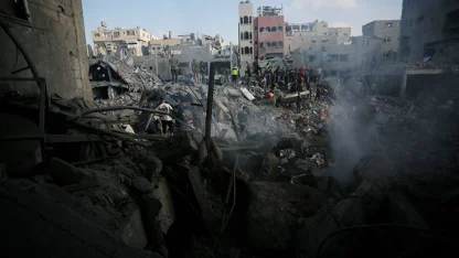 Gazze'de bir bina fırtınadan yıkıldı: 18 kişi hayatını kaybetti