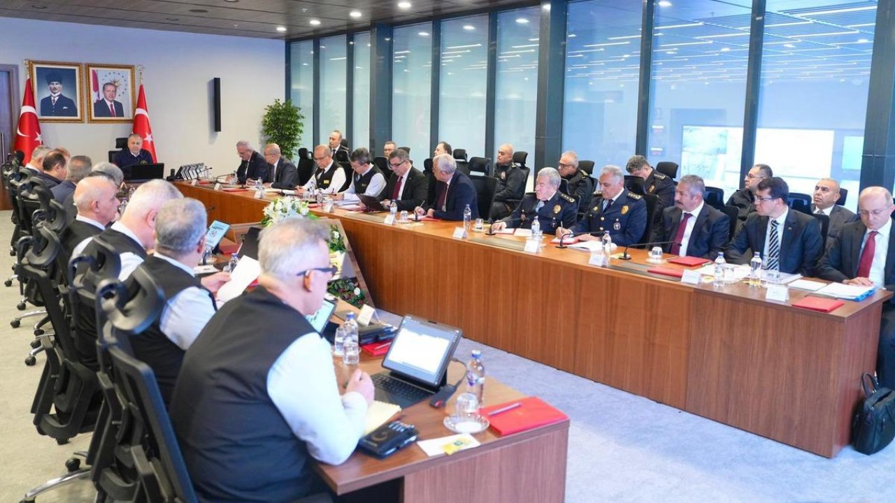 İçişleri Bakanlığı'ndan yeni yıl tedbirleri için toplantı