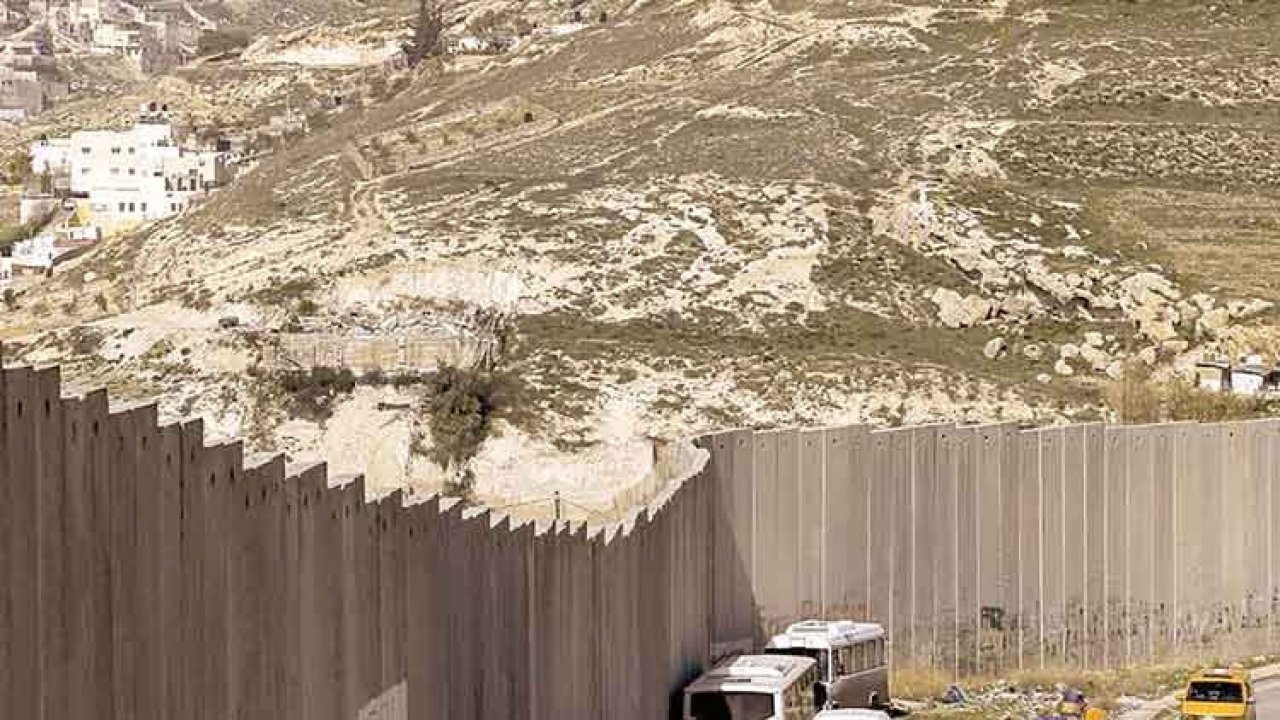 İsrail’den Batı Şeria’da yeni utanç duvarı