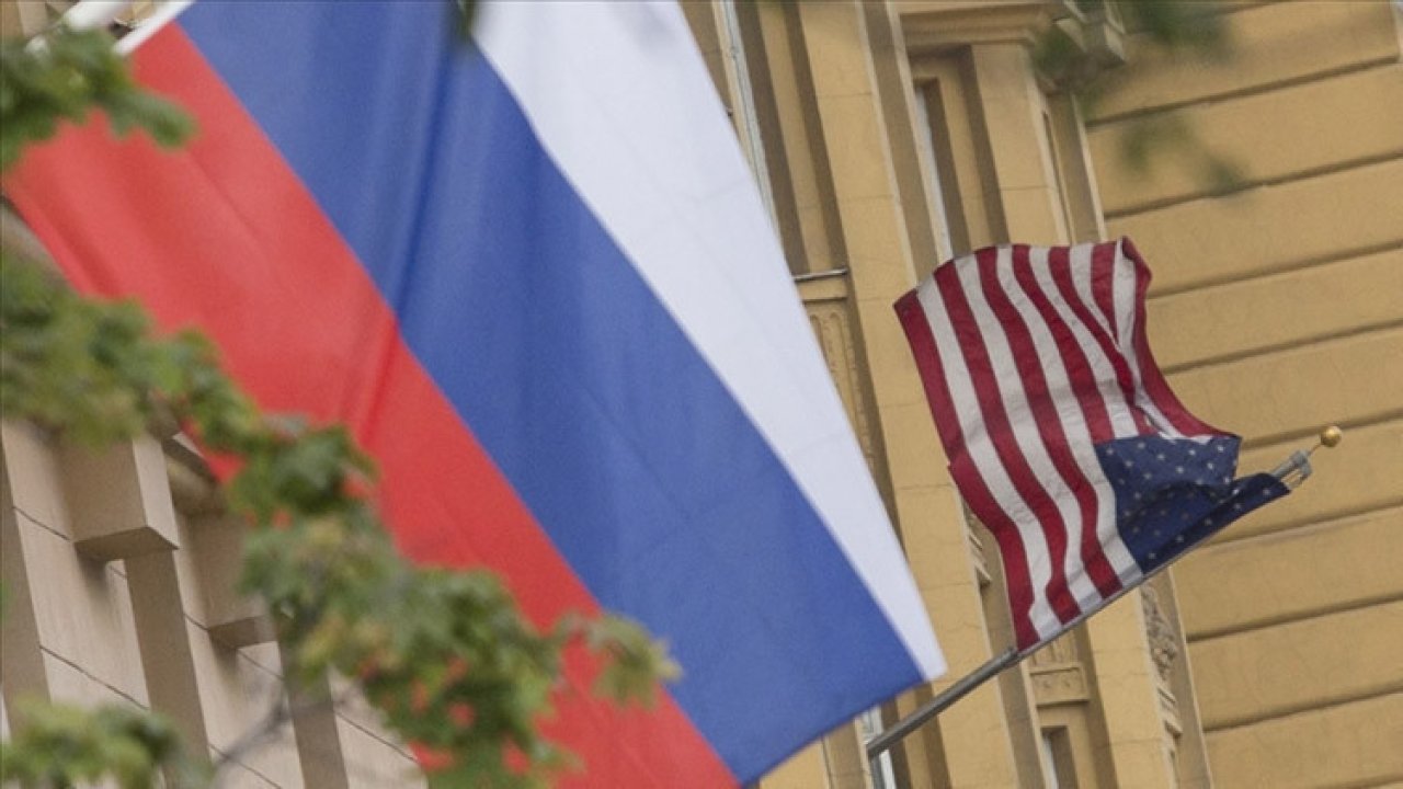 Rusya'dan ABD'ye övgü, AB'ye eleştiri