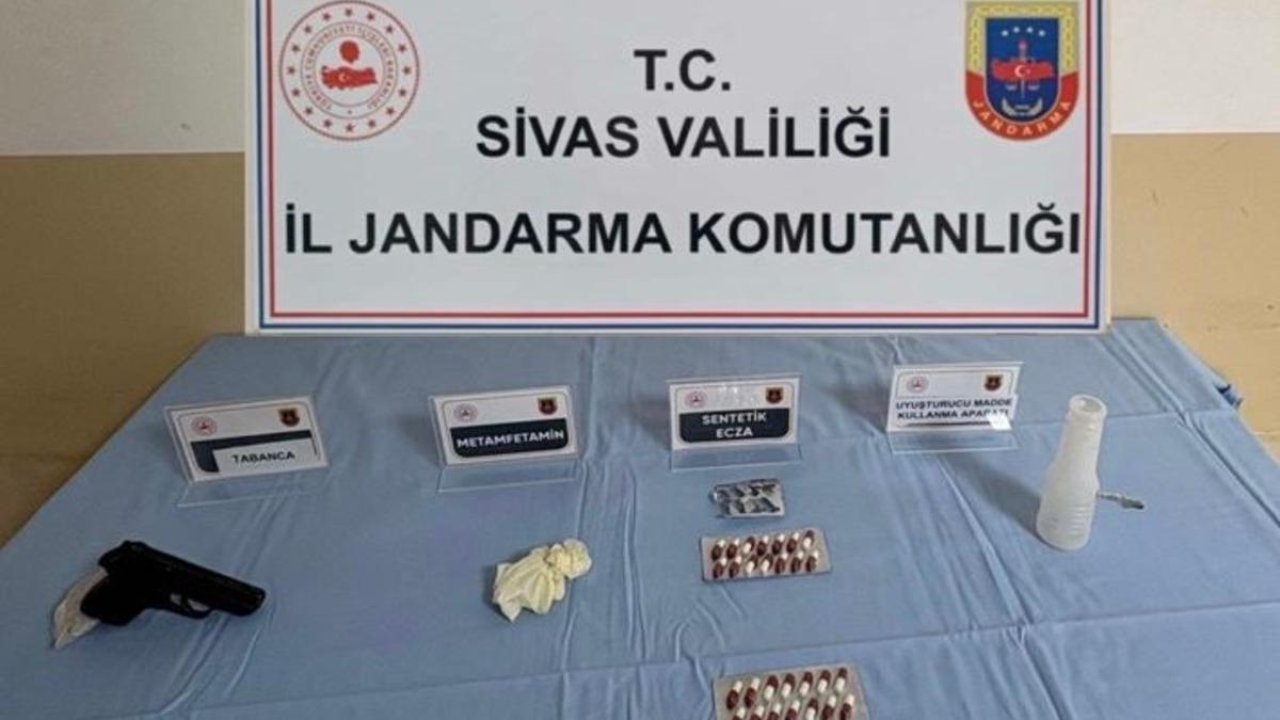 Sivas’ta jandarma, uyuşturucu ticaretine geçit vermedi