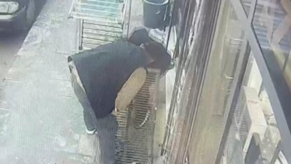 Açılan mazgaldan düşen çocuk yaralandı