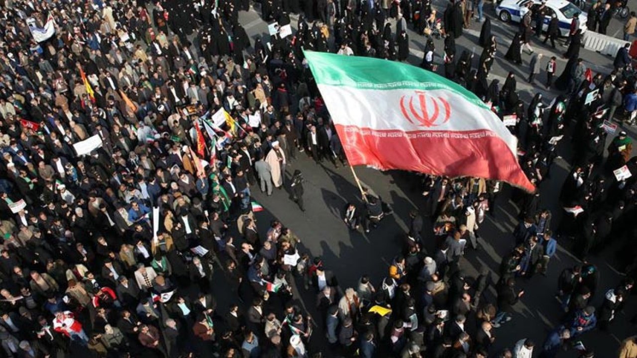 İran'da ölü sayısı artıyor: 19 bin kişiye gözaltı