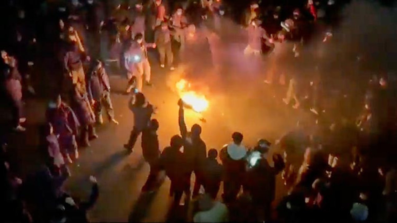 İran'daki protestolarda ölenlerin sayısı arttı