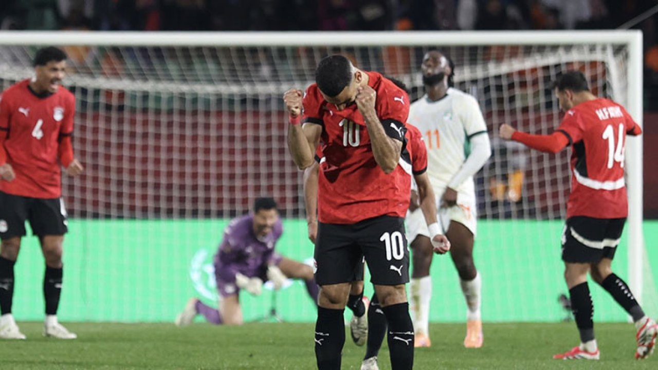 Salah sahne aldı, Mısır Afrika Kupası'nda yarı final 'dedi'